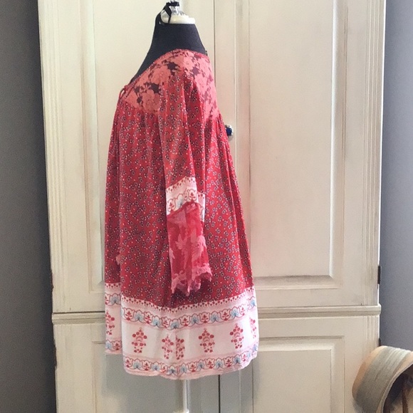 Boho style tunic top.  Size L - Picture 2 of 3